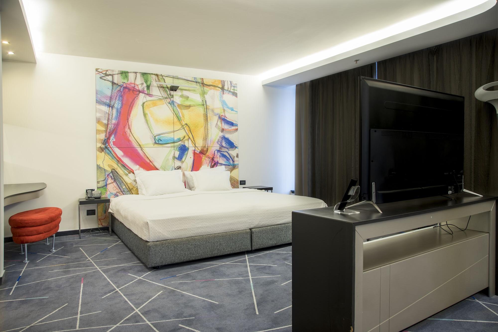โกลเดน ทิวลอป ซีรา เบลเกรด Hotel ภายนอก รูปภาพ