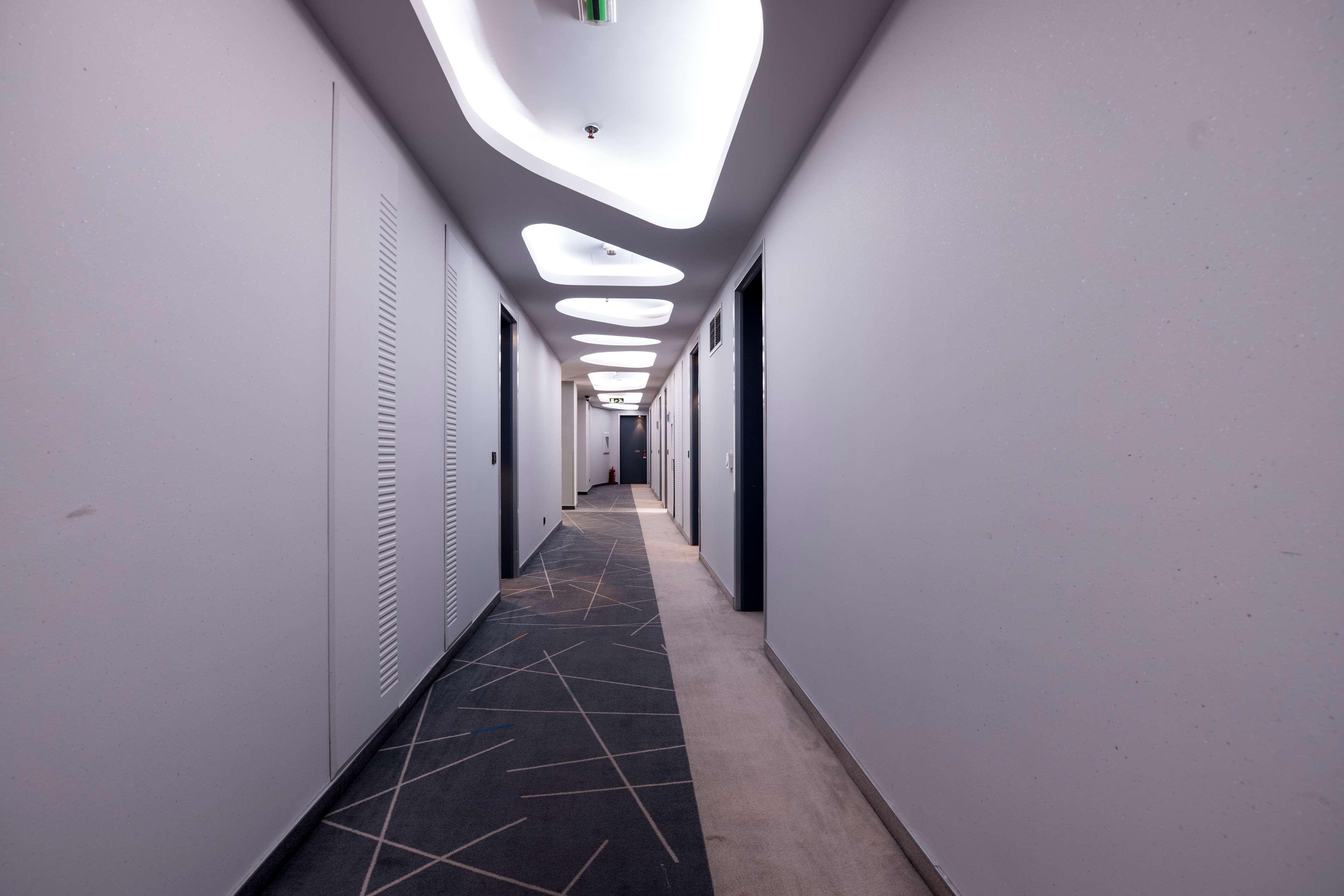 โกลเดน ทิวลอป ซีรา เบลเกรด Hotel ภายนอก รูปภาพ